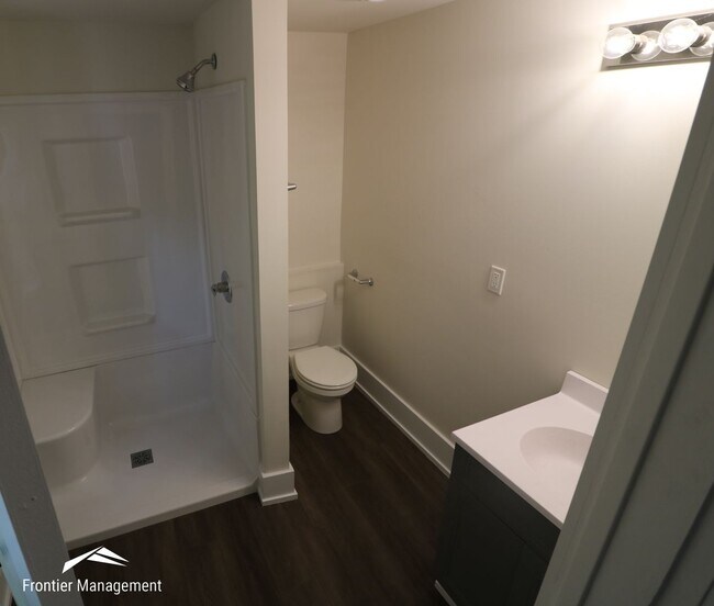 Building Photo - 1021 Fremont St