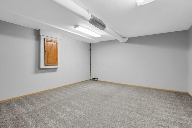 Building Photo - 933 Briaro St