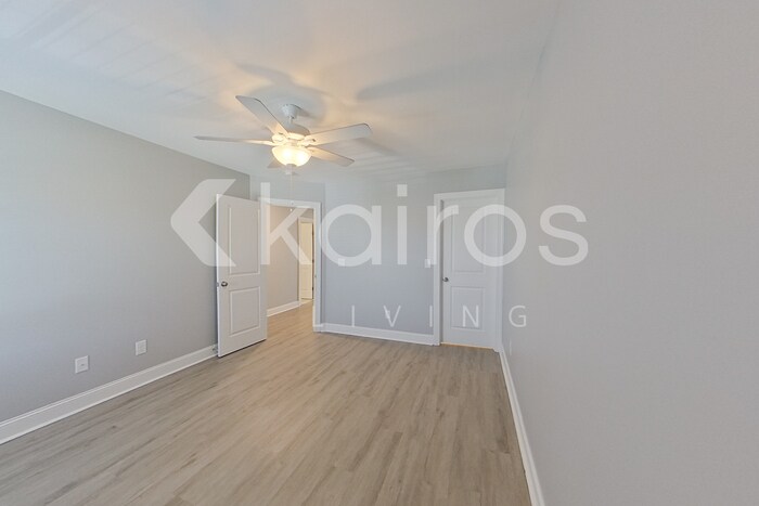 Building Photo - 3713 Oak Leaf Wy