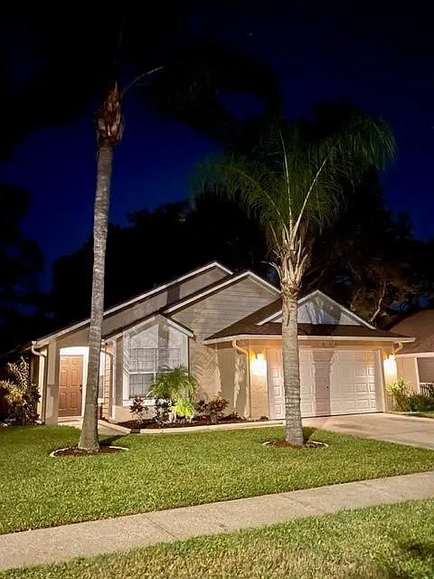 Building Photo - 1063 Royal Oaks Dr