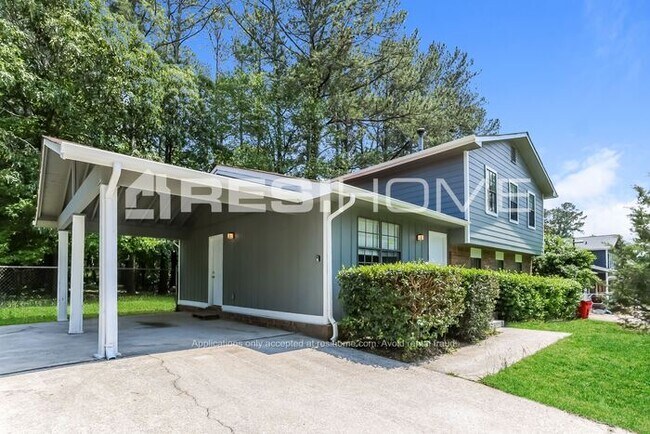 Building Photo - 7904 Stanebrook Dr