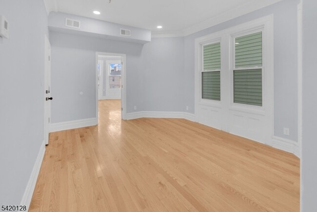 Building Photo - 157 Fairmount Ave