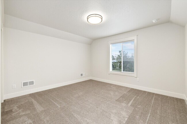 Building Photo - 3903 W Spring House Ln