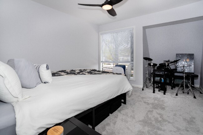 Building Photo - 7988 Mission Center Ct