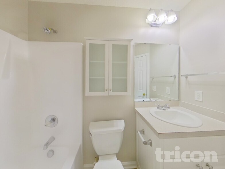 Building Photo - 1217 Aderley Oak Dr