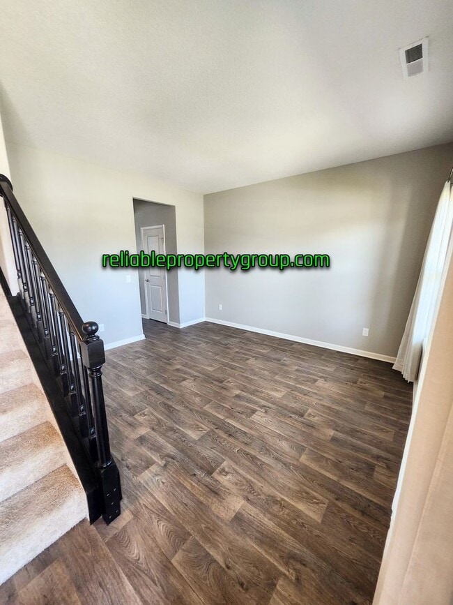 Building Photo - New Listing in Fort Wayne