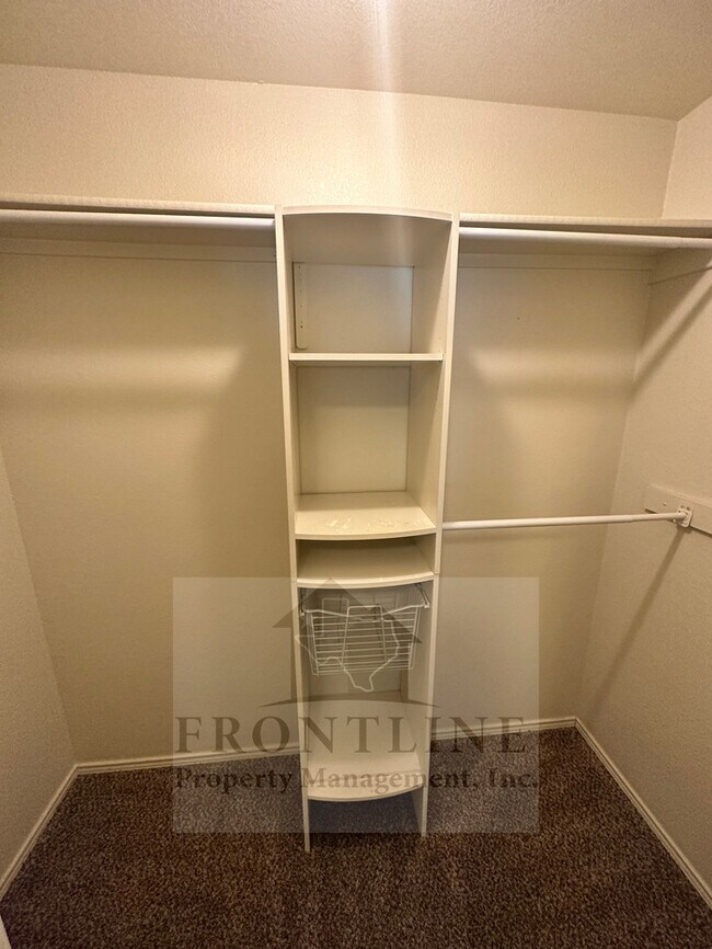 Building Photo - 629 Dorchester Dr