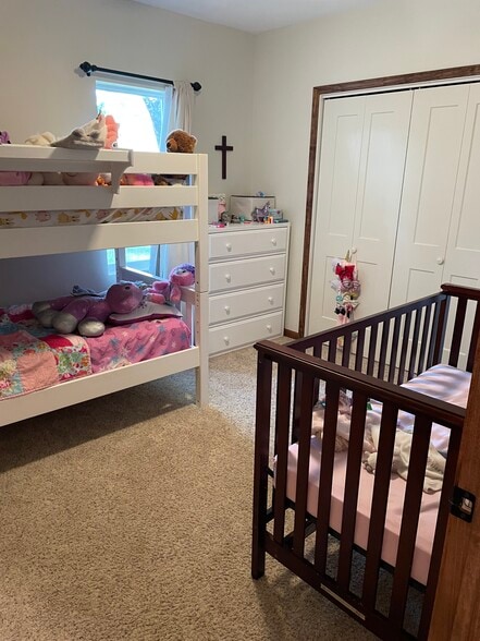 Upstairs Bedroom 2 - 315 Lakeshore Dr