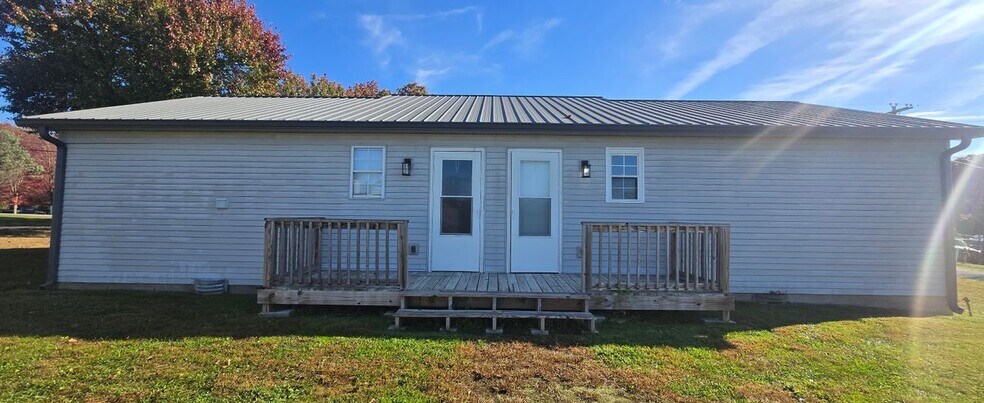 Building Photo - 178 Fairview Rd