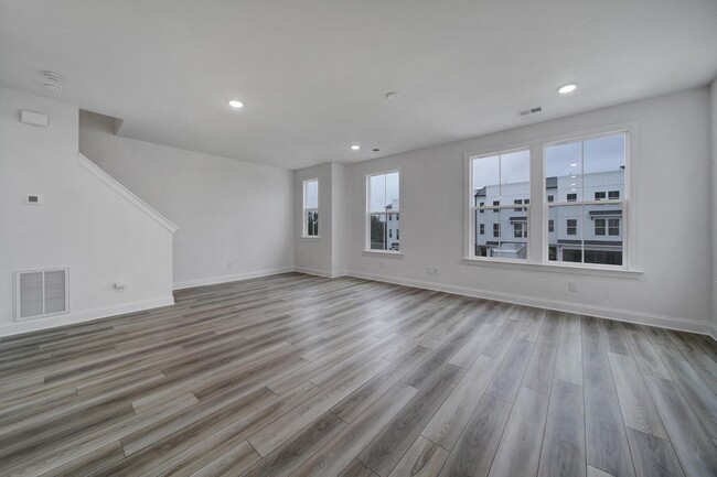 Building Photo - Gorgeous Brand New Townhome in Concord nea...