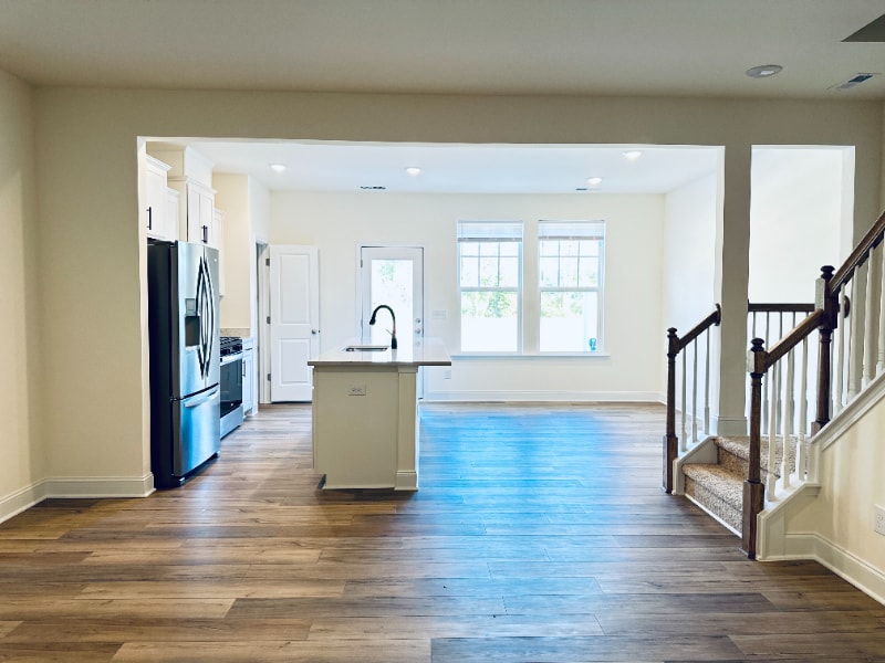 Building Photo - 107 Hyacinth Ln