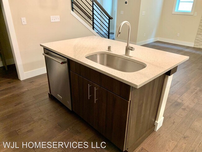Building Photo - 3 br, 2.5 bath House - 13758 NE 100th Ct