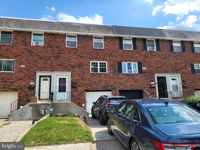 Primary Photo - 146 Suburban Terrace