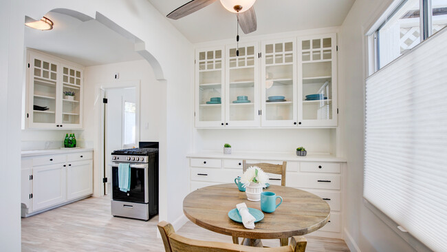 Kitchen Dining area - 107 Gleason Ave