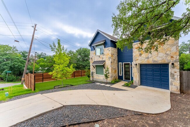 Building Photo - Modern Elegance in Austin: 4BR/3BA Sanctuary with Stylish Design and Inviting Ambiance!
