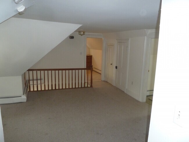 Building Photo - 28 East