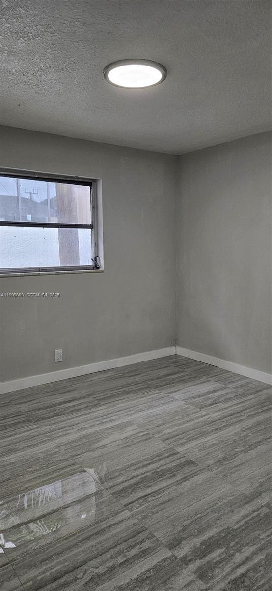 Building Photo - 1408 SW 9th Ave