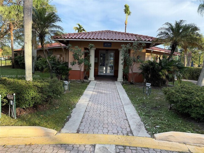 Building Photo - 10773 Cleary Blvd