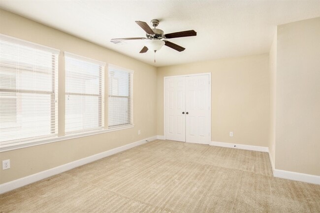 Building Photo - 26311 Parkman Grove Dr