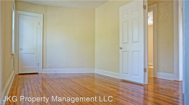Building Photo - 3 br, 1 bath House - 49 Cedar Avenue