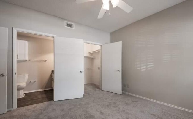 Building Photo - 1 bedroom in Irving TX 75039