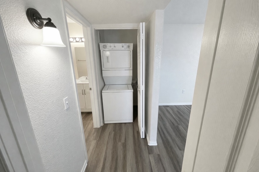 Building Photo - 3318 N Decatur Blvd