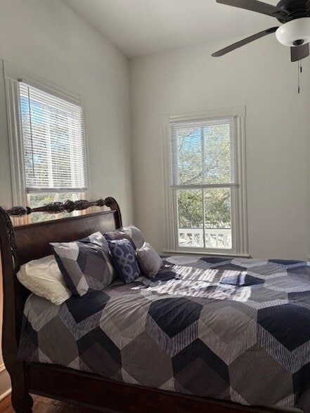 Building Photo - 606 14th St