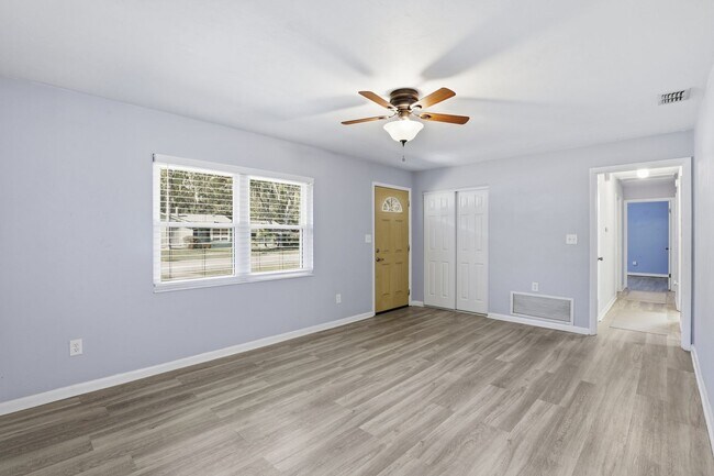 Building Photo - Northwood Oaks in Northwest Gainesville