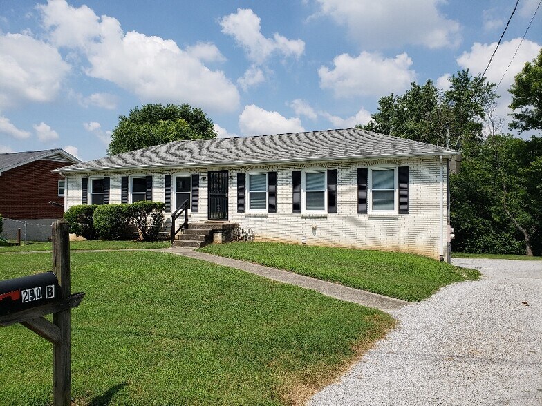Primary Photo - 290 Largo Dr
