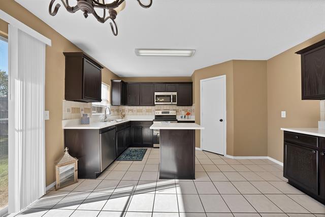 Building Photo - 115 Walnut Dr