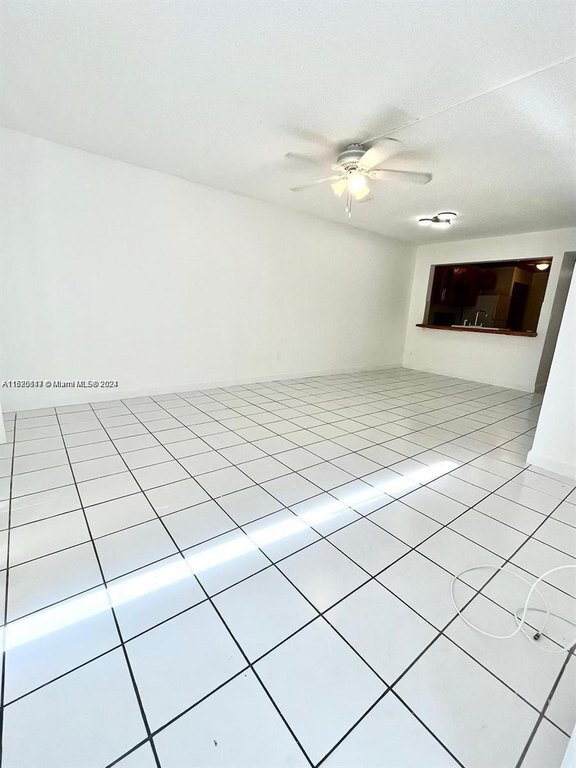 Building Photo - 20825 NE 8th Ct