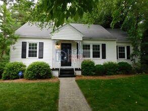 Building Photo - Irving Park Cottage 3BR/1.5BA w/1-Car Gara...
