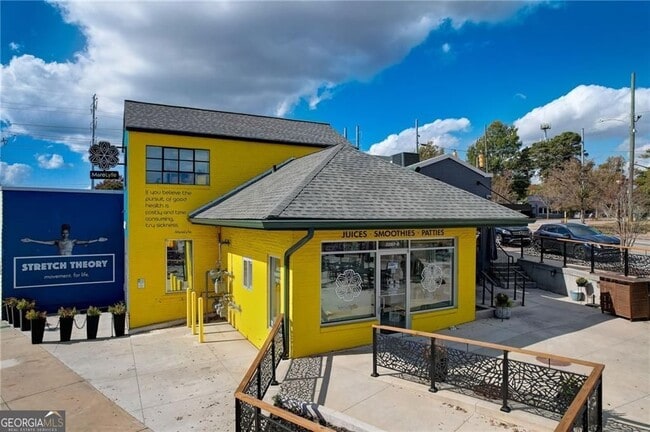 Building Photo - 3202 Kingsdale Dr SW