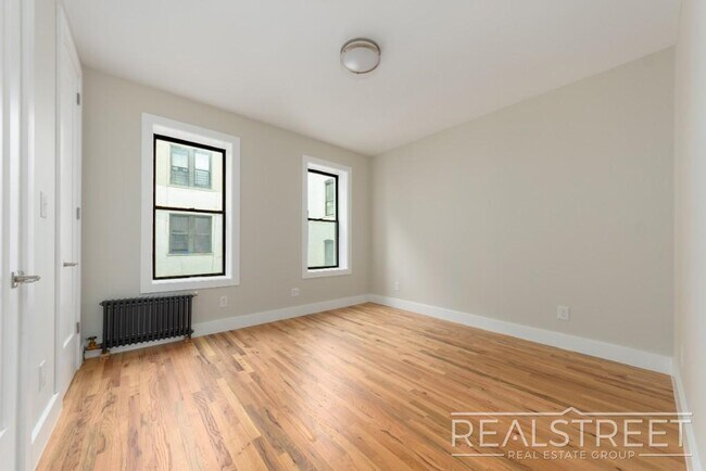 Building Photo - Prosepct Heights Brand new 3 Bedroom 2 Bat...