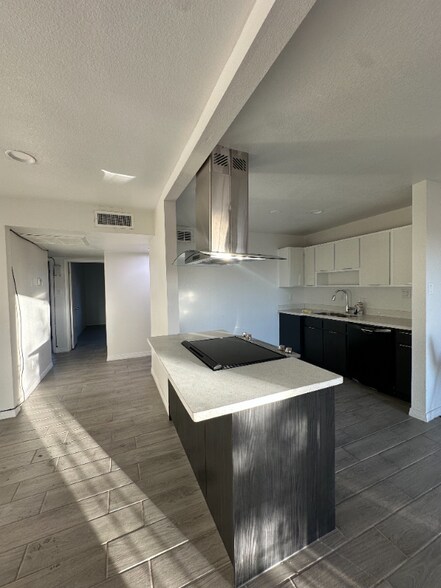 Building Photo - 4800 N Stanton St