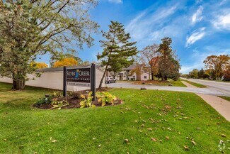 Building Photo - Silver Creek Apartments