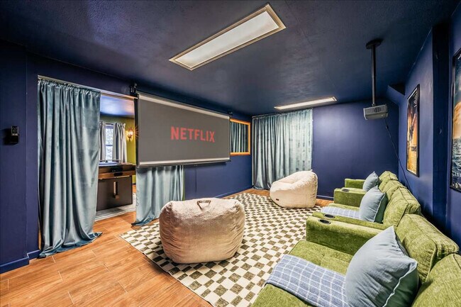 Building Photo - 157 Seminole Trail