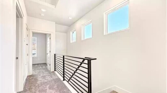 Building Photo - New construction in the heart of East Fayetteville!