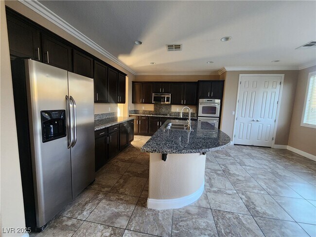 Building Photo - 7426 Matilda St