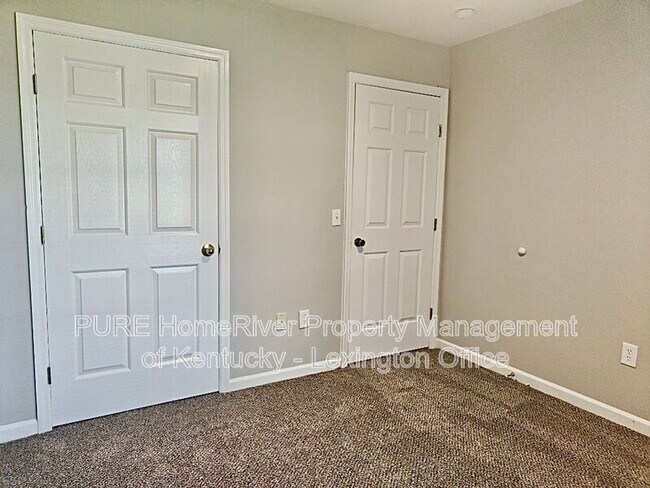 Building Photo - 1053 Merrick Dr
