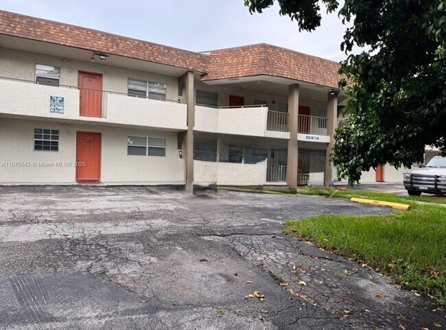 Building Photo - 20520 NW 15th Ave