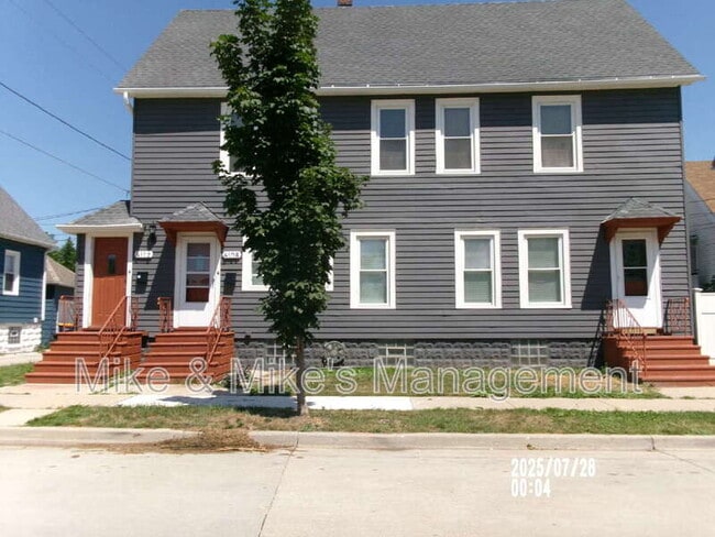 Primary Photo - 6108 W Madison St