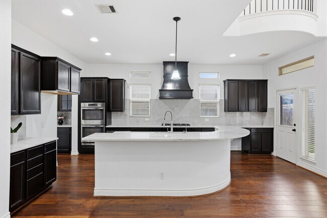 Building Photo - 135 Deerfield Meadow Dr