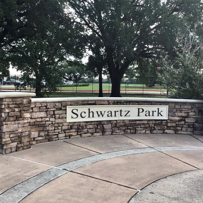 Building Photo - 2109 Marnel Rd