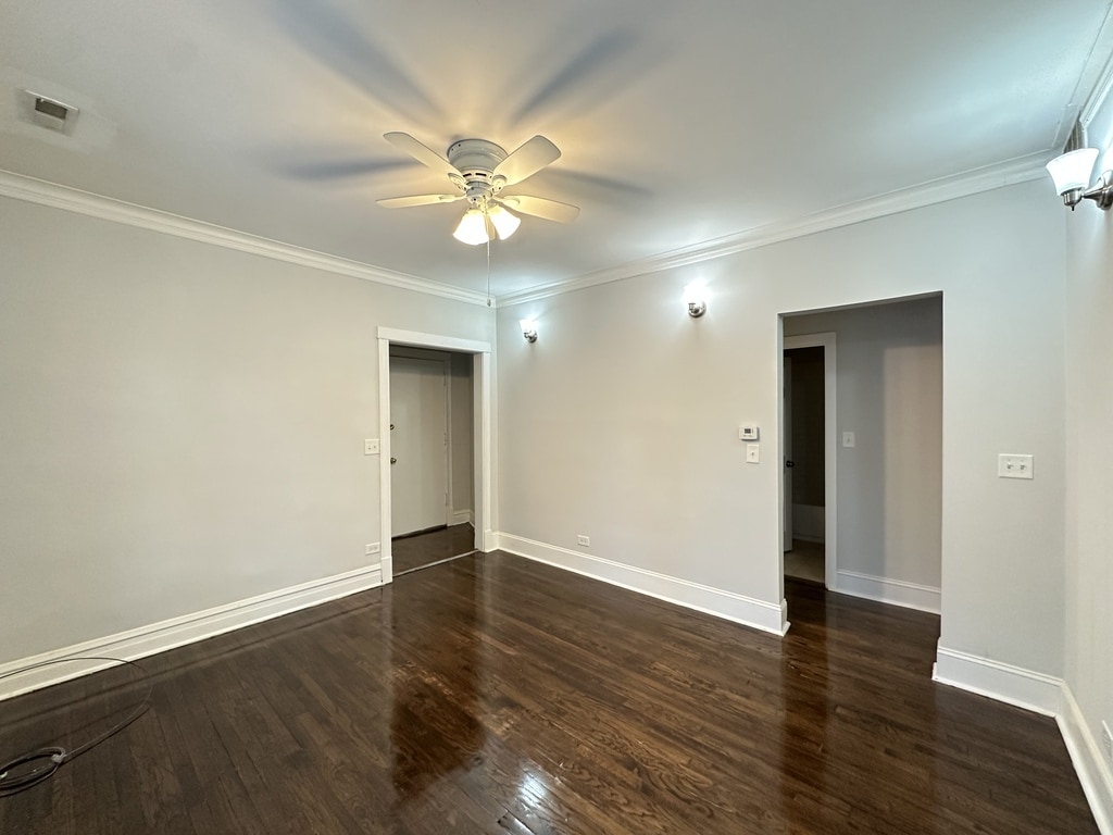 Building Photo - 3151 W Belle Plaine Ave