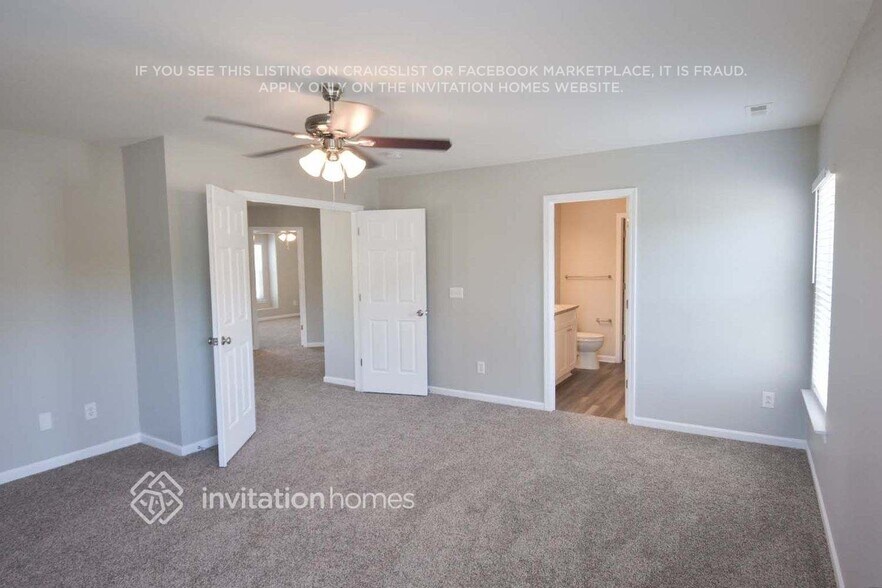 Building Photo - 4004 Flat Sedge Ln