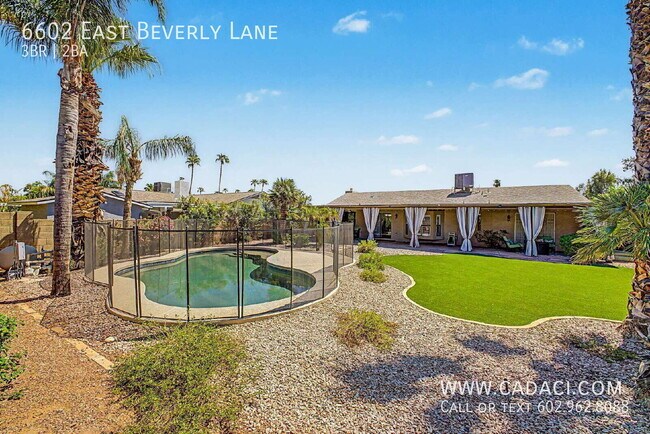 Building Photo - 6602 E Beverly Ln