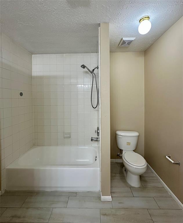 Building Photo - 16402 Tudor Point Ct
