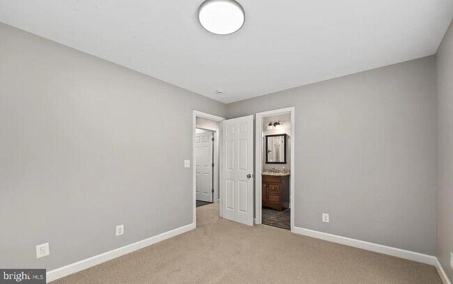 Building Photo - 16379 Covey Cir
