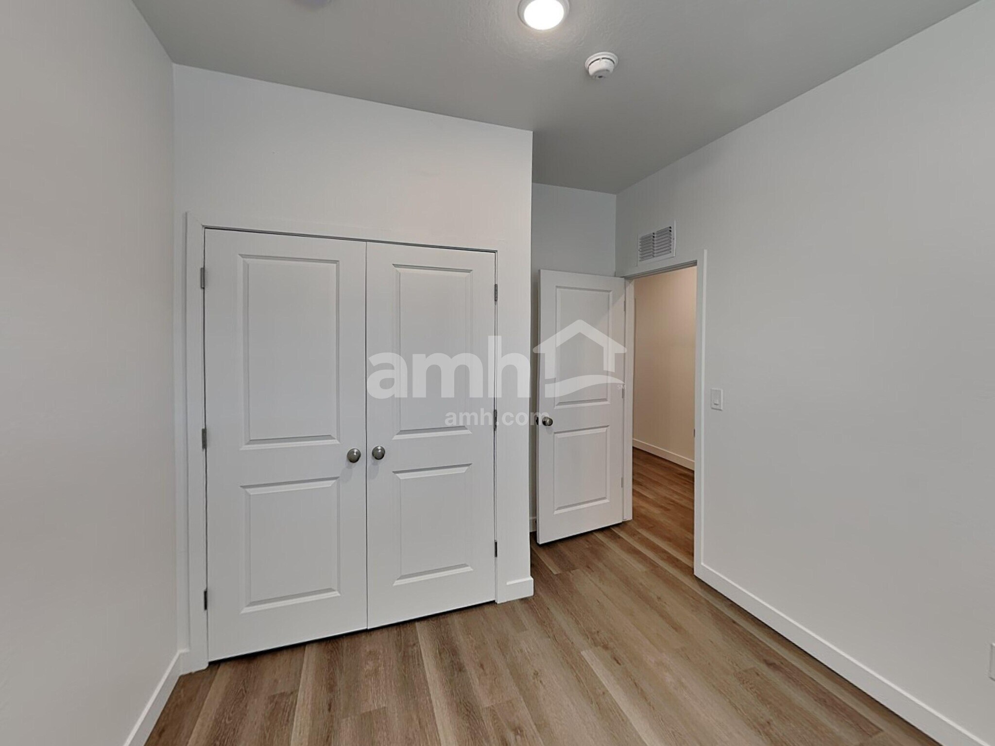 Building Photo - 12532 W Flynn Ln